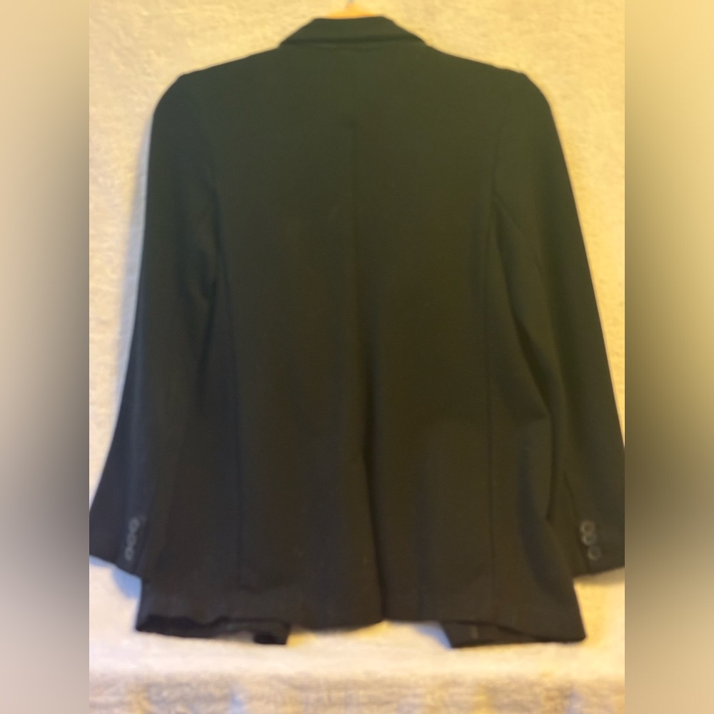 Free with bundle☄️Old Navy Blazer ☄️6$ closet clean out sale - Picture 2 of 2